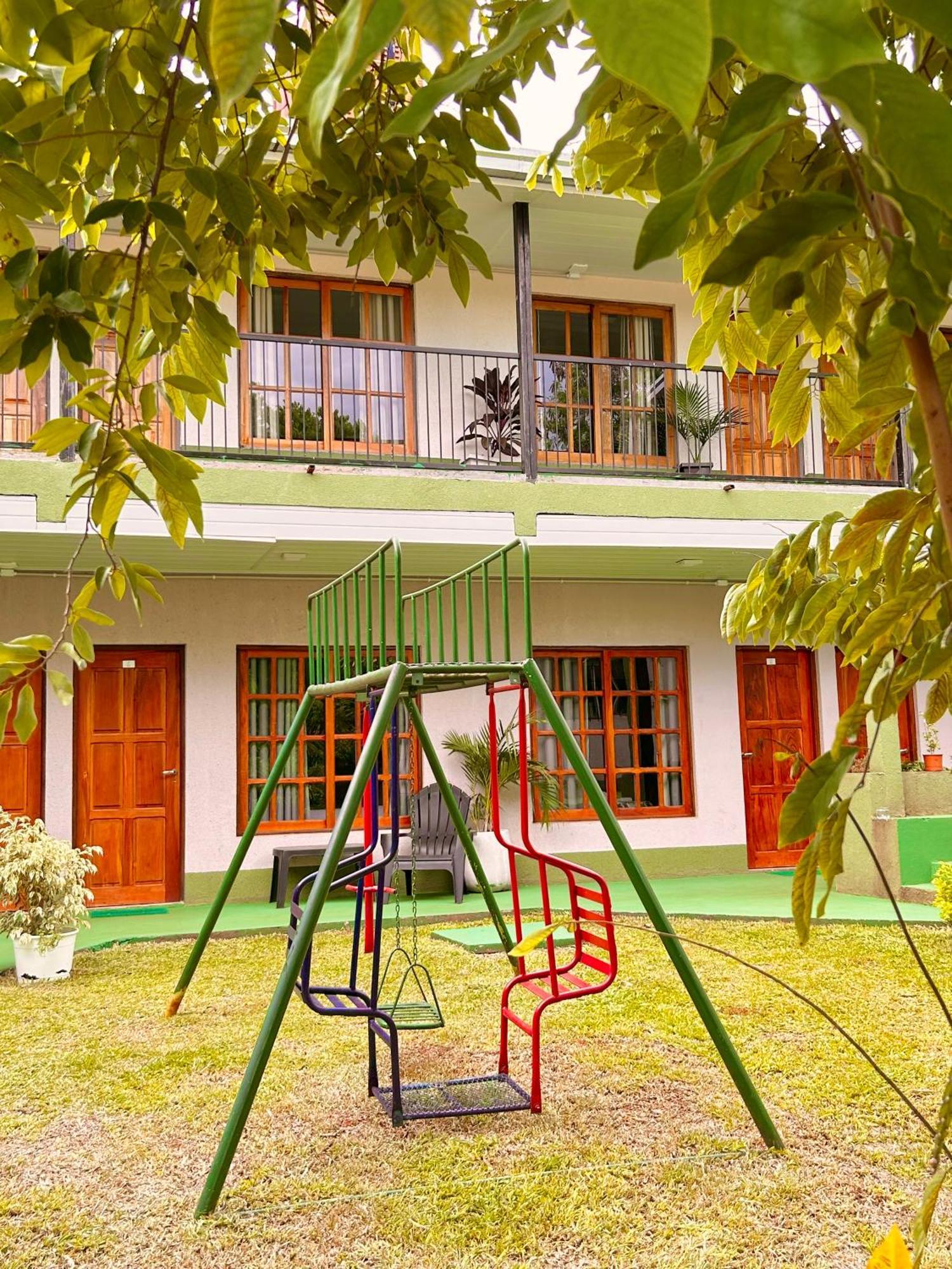 Tupa Hotel Iguazu プエルト・イグアス エクステリア 写真