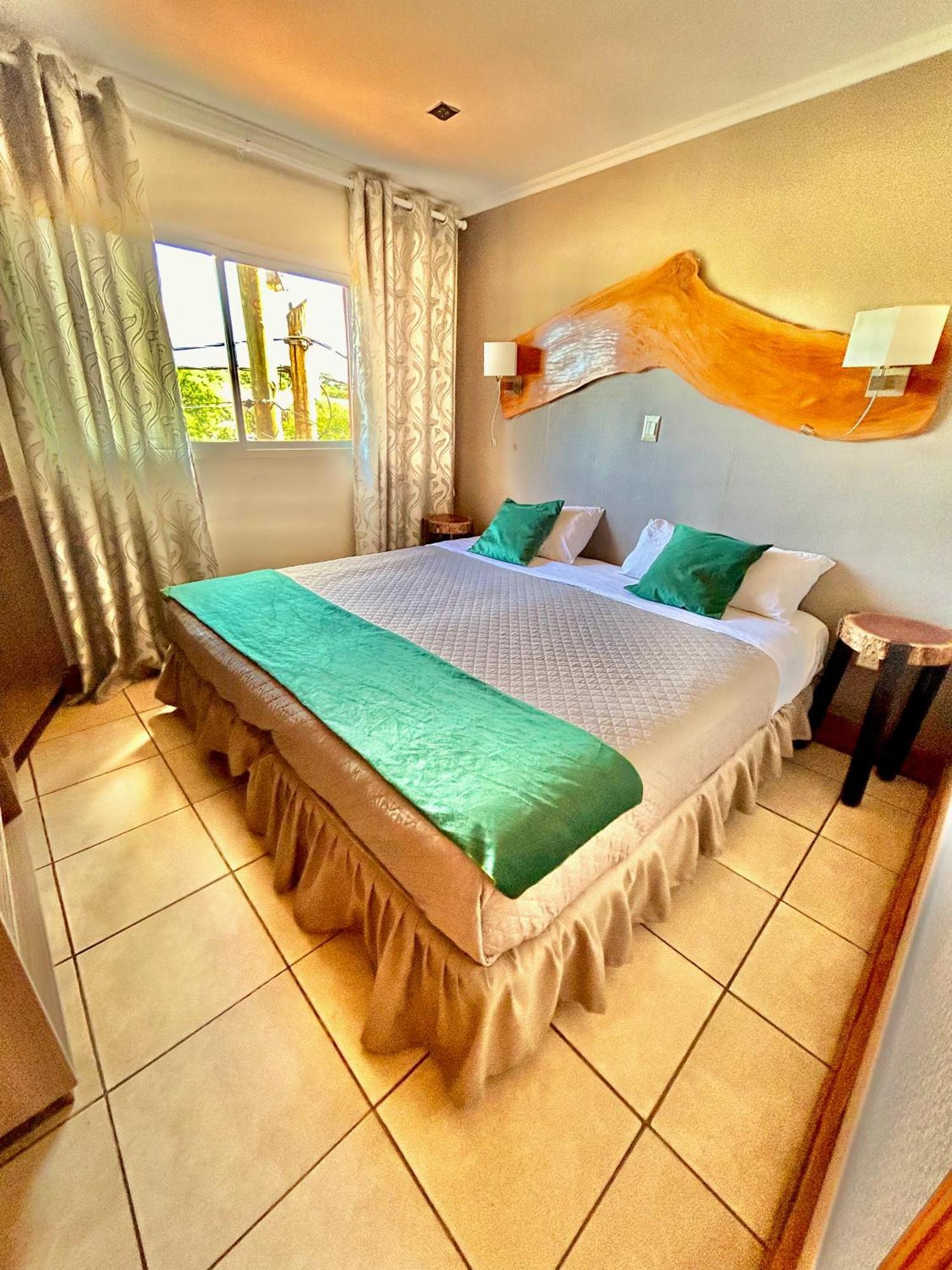 Tupa Hotel Iguazu プエルト・イグアス エクステリア 写真