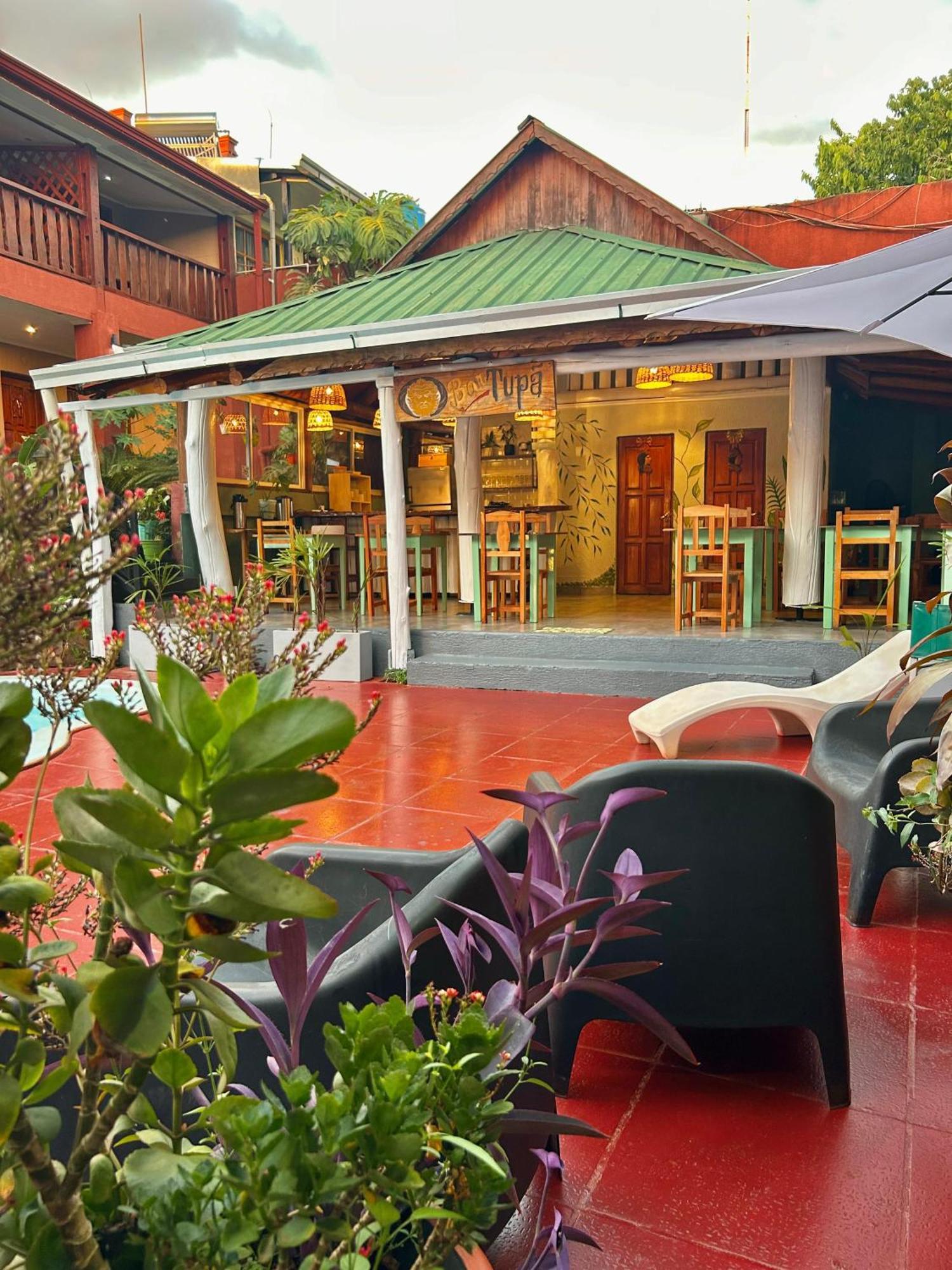 Tupa Hotel Iguazu プエルト・イグアス エクステリア 写真