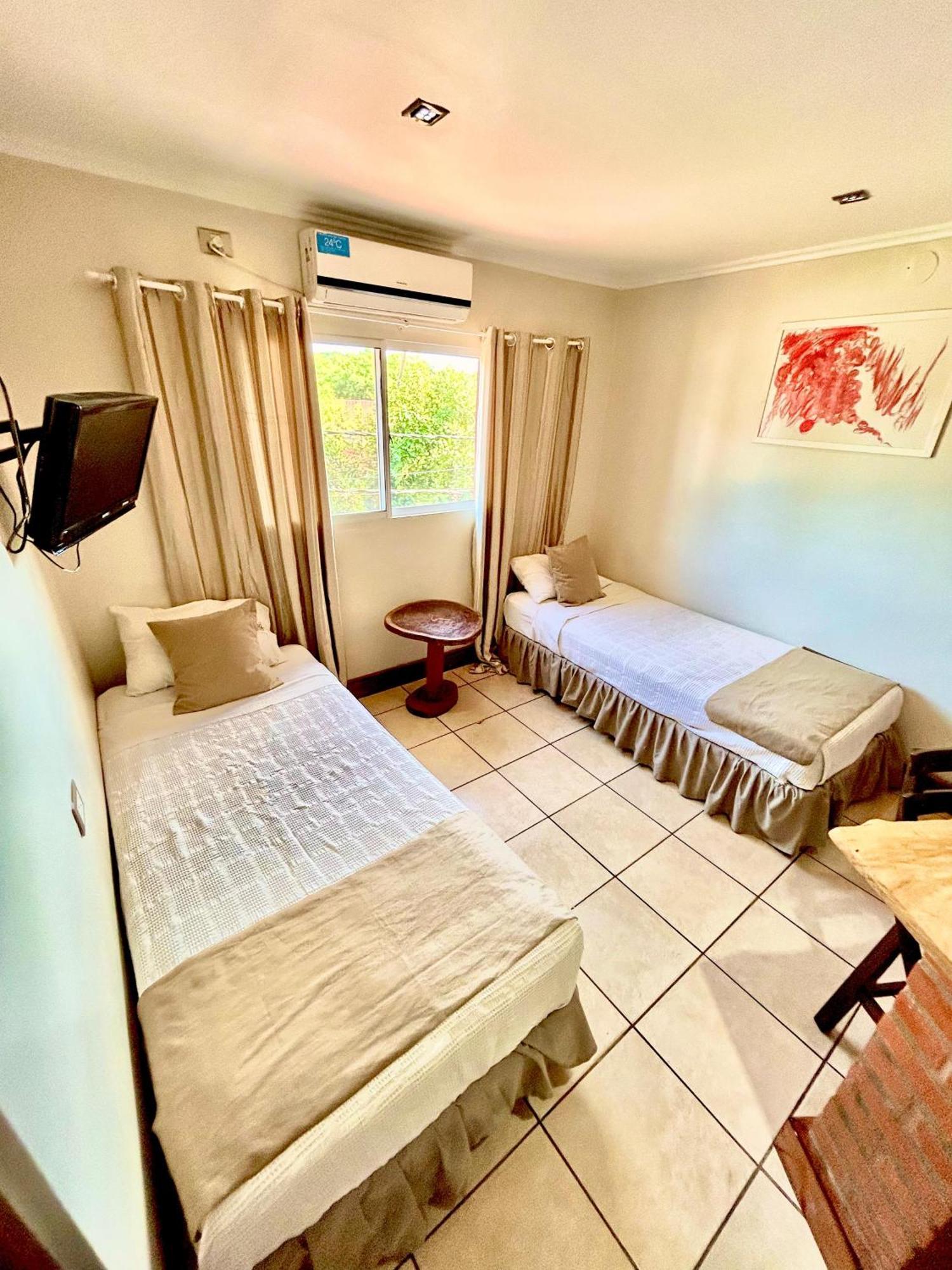 Tupa Hotel Iguazu プエルト・イグアス エクステリア 写真